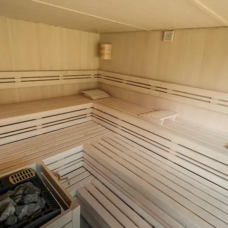 Im Achtal, Mehr Als Appartement